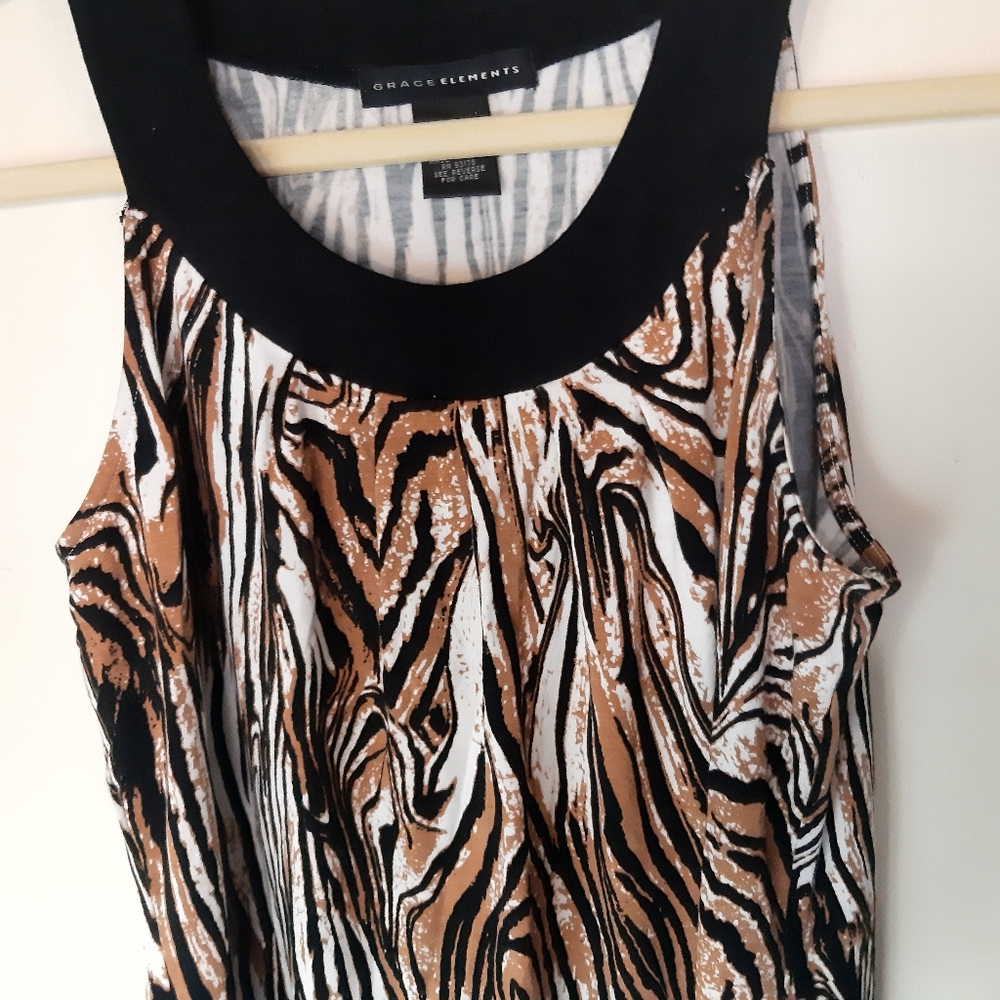 GRACE ELEMENTS ANIMAL PRINT SLEEVELESS TOP SMALL       ☆